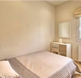 3 bedroom seaside villa with pool, Acharavi, sleeps 5